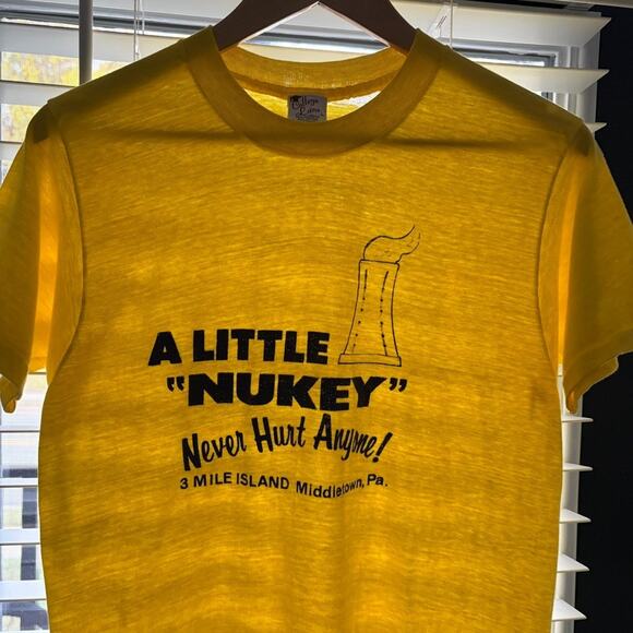Vintage 1970s Three Mile Island T-Shirt Size S A Little Nukey Never Hurt Anyone - Picture 2 of 7